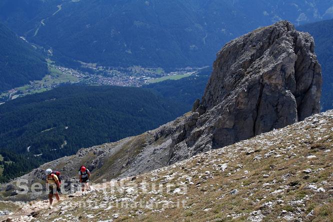 08-Ultima fatica su verdi alla cima della Roda di Vael