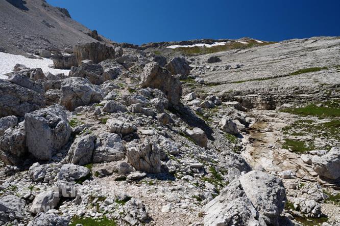 02-Grossi blocchi rocciosi verso la forcella de Formin