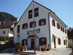 Le Otto Montagne a Valbruna all'auditorium della Casa alpina