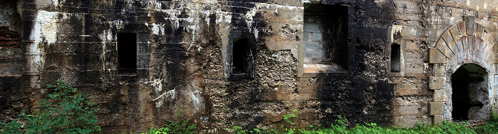 Facciata esterna del Forte di Landro