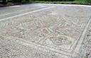 09-Pavimentazione a mosaico messa in luce dagli scavi sul Col di Zuca