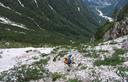 29-Verso la base del ghiaione che scende dalla forcella della Pecora